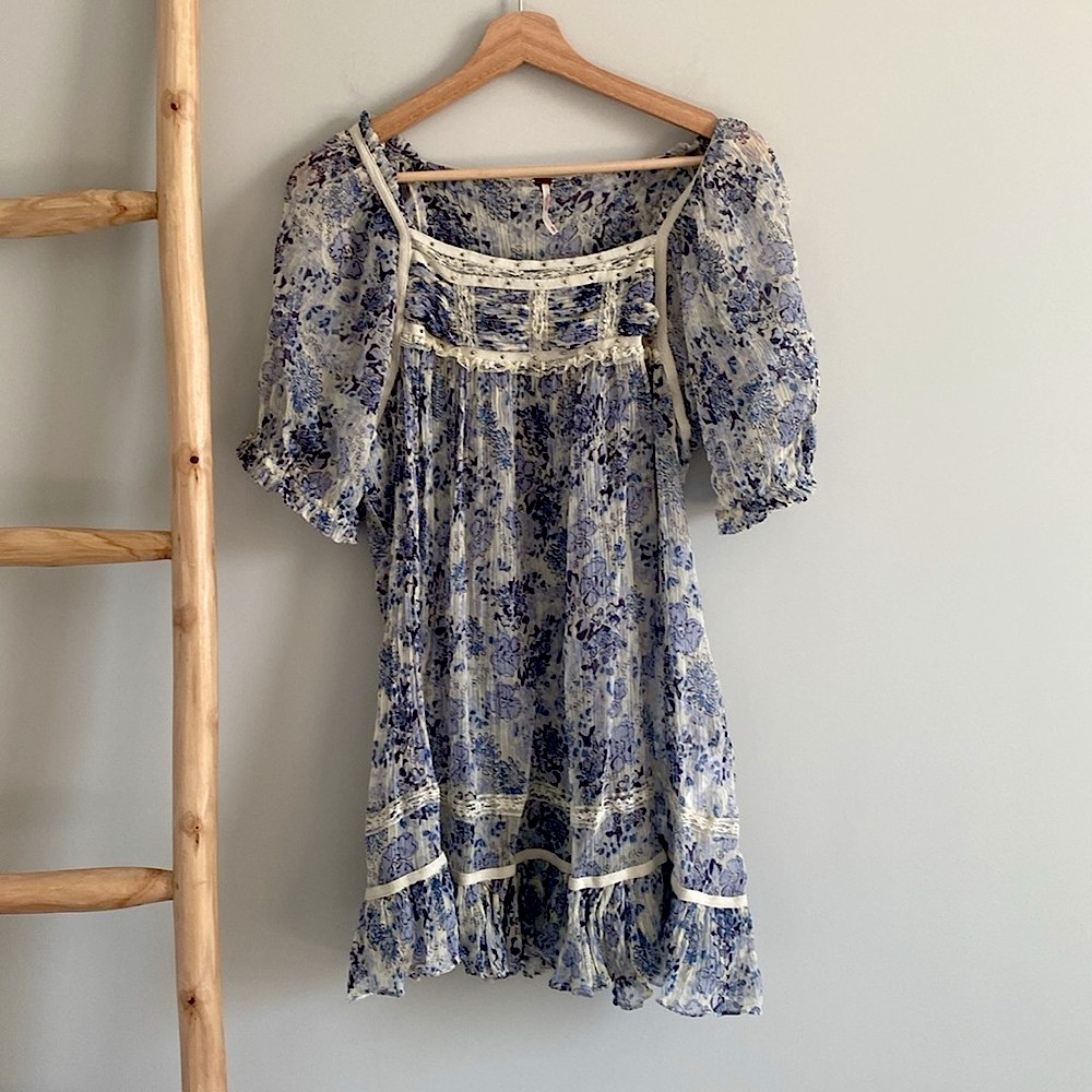 Free People Blue Floral Tunic Top Sz Small